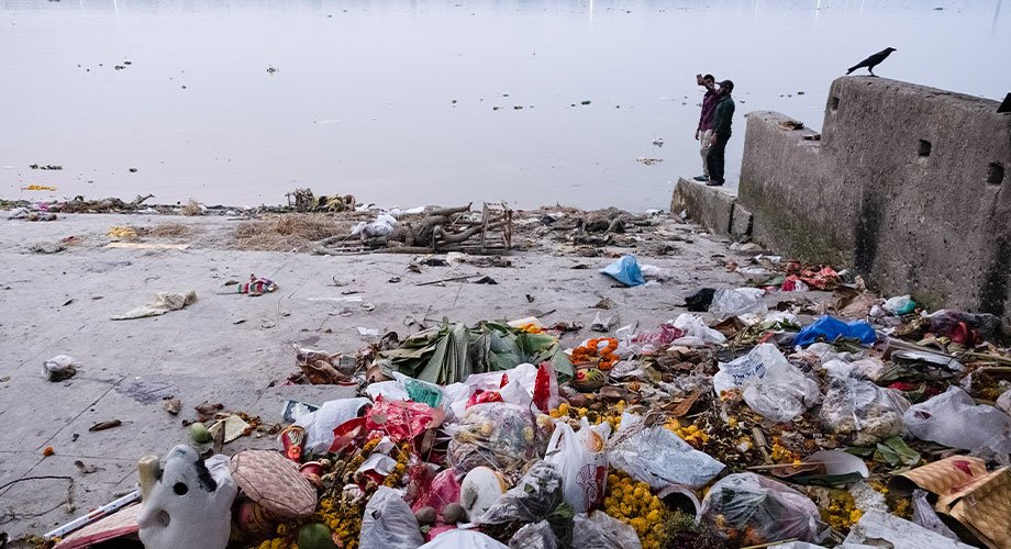 Expert says the water crisis has a “major impact on human rights”